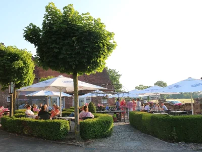 Abendstimmung im Biergarten im Landgasthaus Splietker